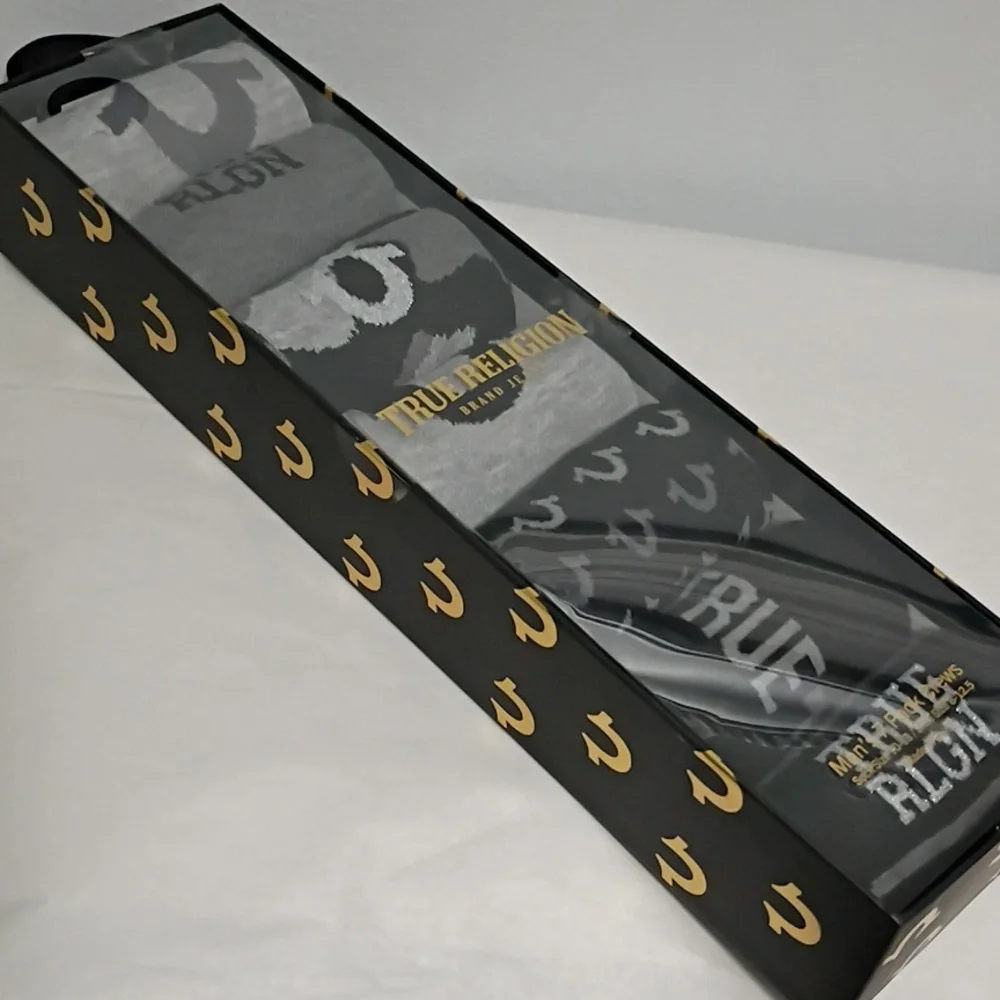 True Religion Men's Crew Socks